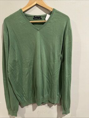 Massimo Dutti Men's V-Neck Sweater in Light Green